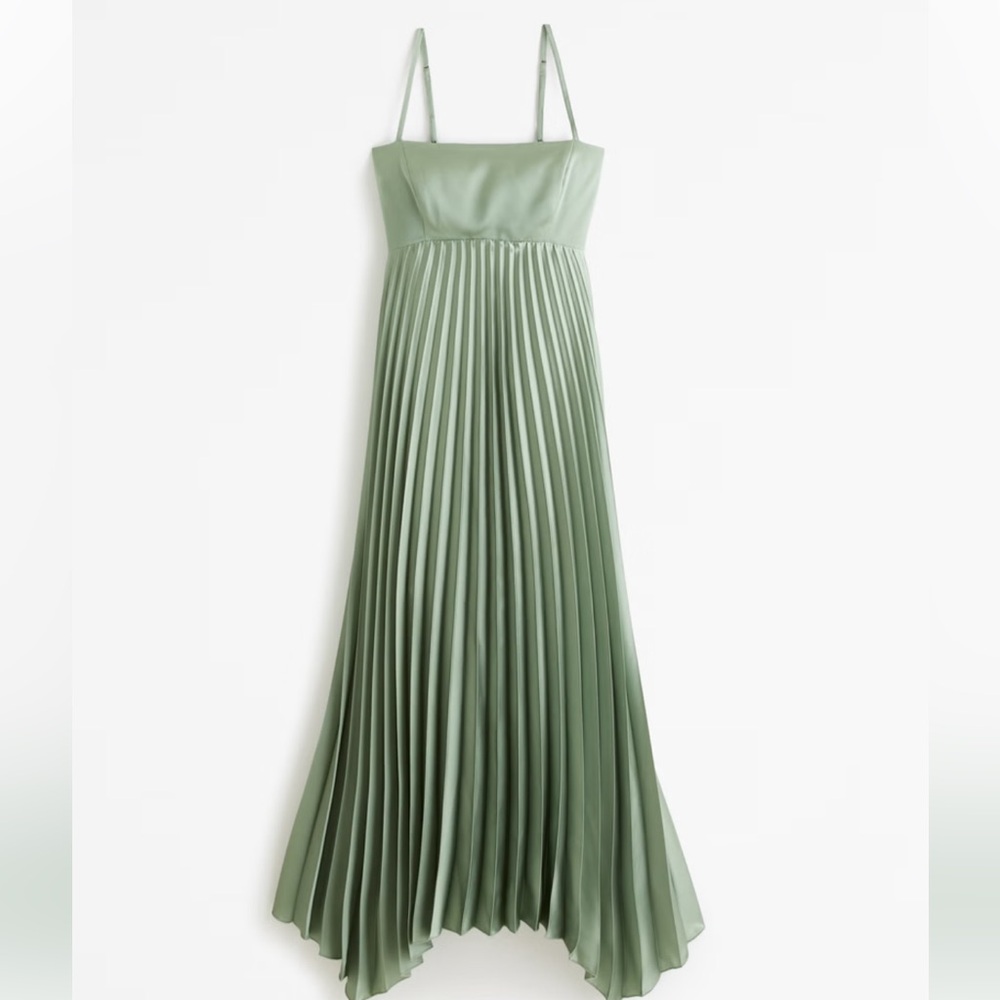 NWT Abercrombie Giselle Clasp Back Pleated Dress in Light Green